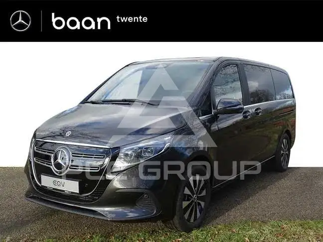2025 Mercedes Benz EQV