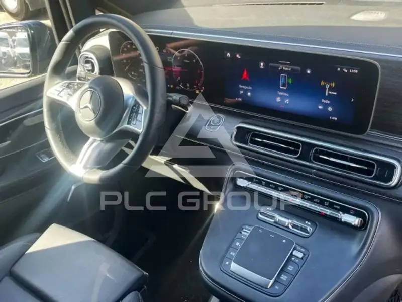 2025 Mercedes Benz V