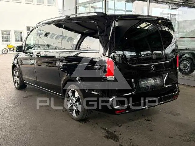2025 Mercedes Benz V