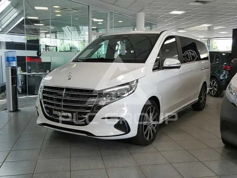 2025 Mercedes Benz V
