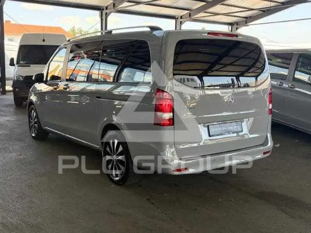 2025 Mercedes Benz V
