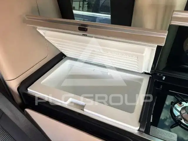 2025 Mercedes Benz V