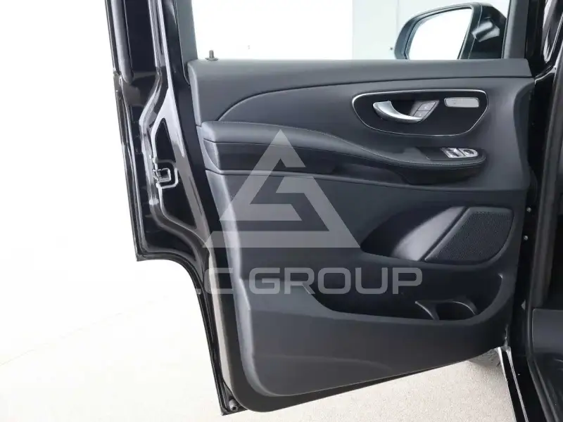 2025 Mercedes Benz V