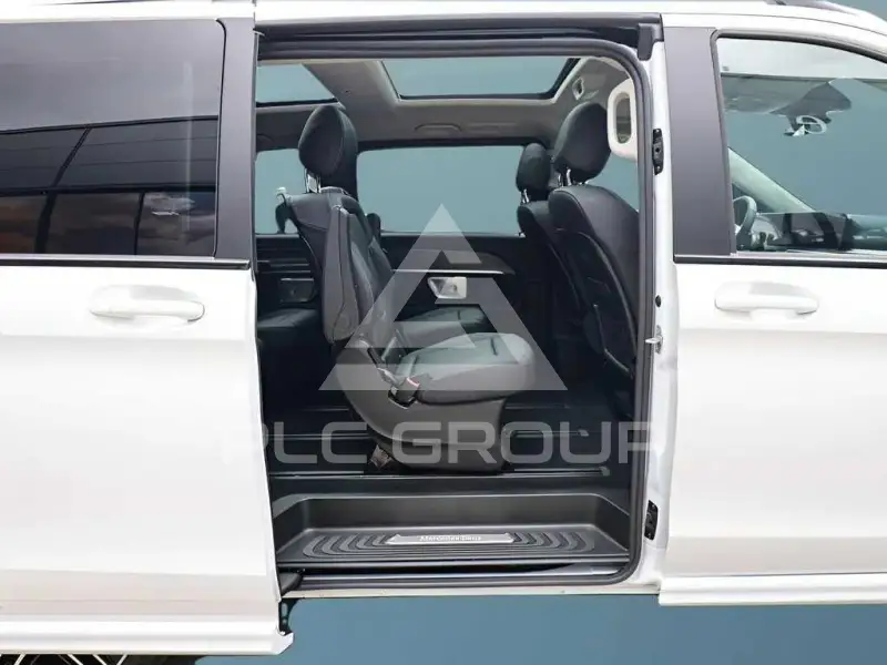 2025 Mercedes Benz V
