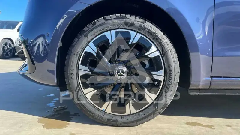 2025 Mercedes Benz V