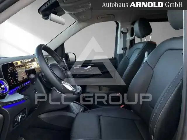 2025 Mercedes Benz V