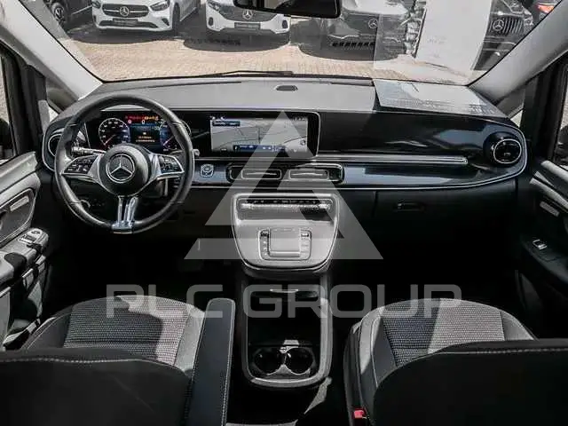 2025 Mercedes Benz V