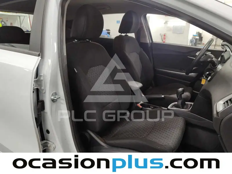 2025 KIA Ceed