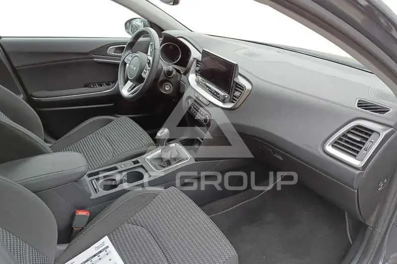 2025 KIA Ceed