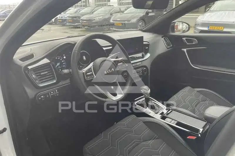 2025 KIA Ceed