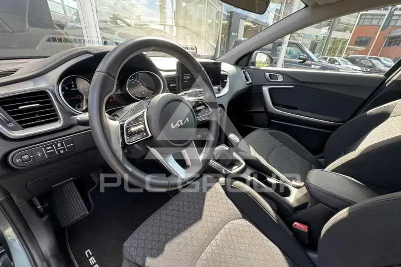 2025 KIA Ceed