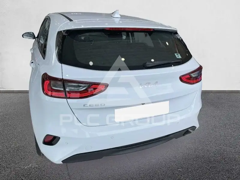 2025 KIA Ceed