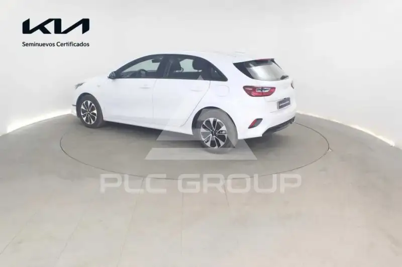 2025 KIA Ceed