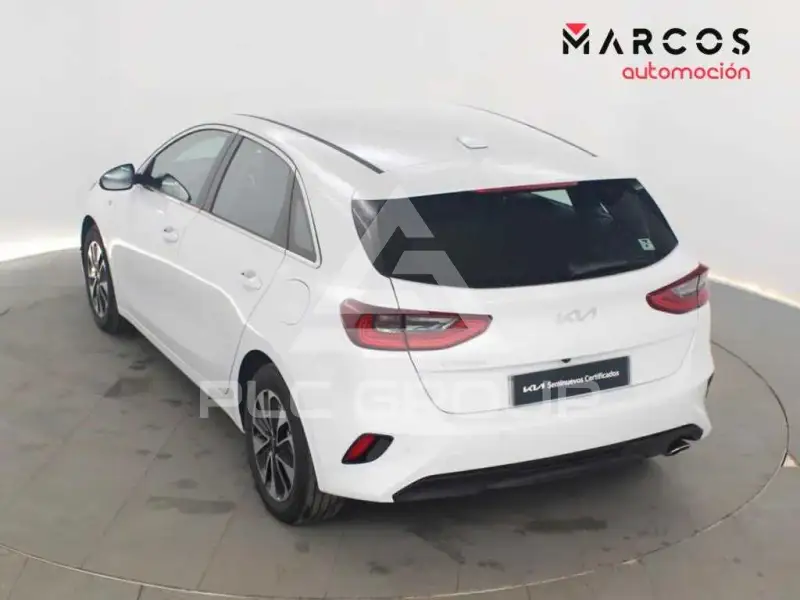 2025 KIA Ceed