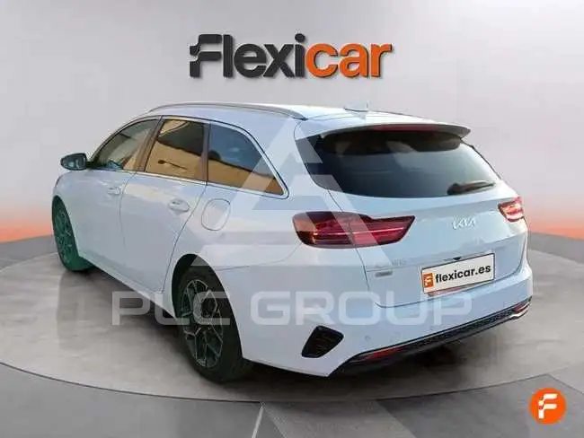 2025 KIA Ceed