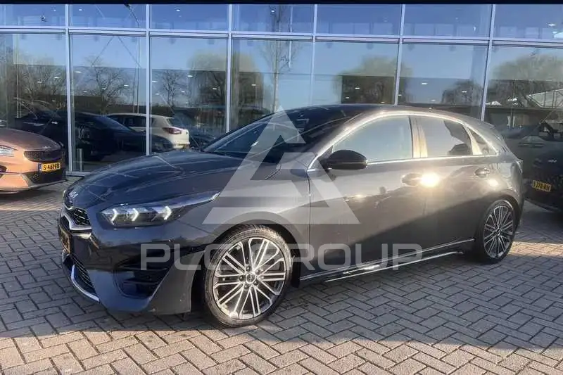 2025 KIA Ceed
