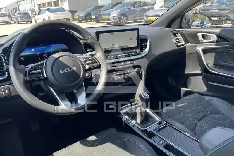 2025 KIA Ceed