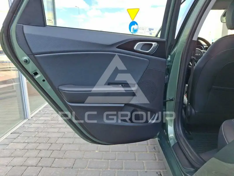 2025 KIA Ceed