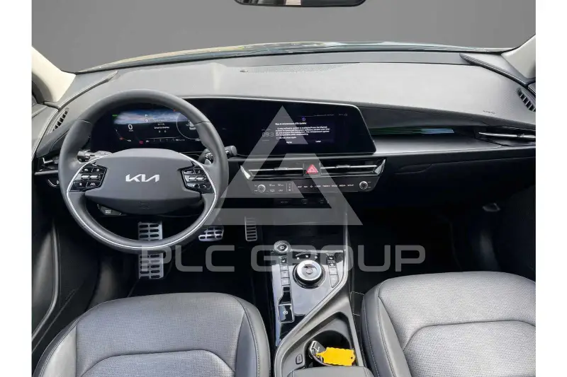 2025 KIA Niro