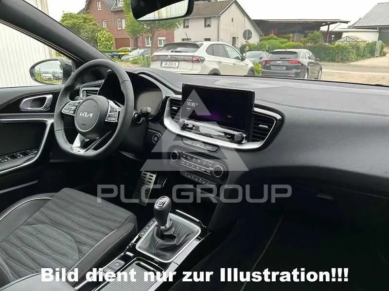 2025 KIA XCEED