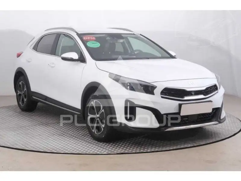 2025 KIA XCEED