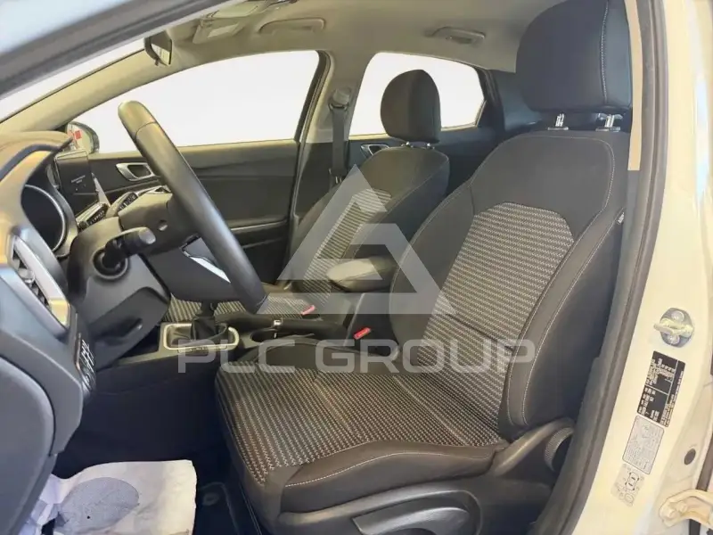 2025 KIA XCEED