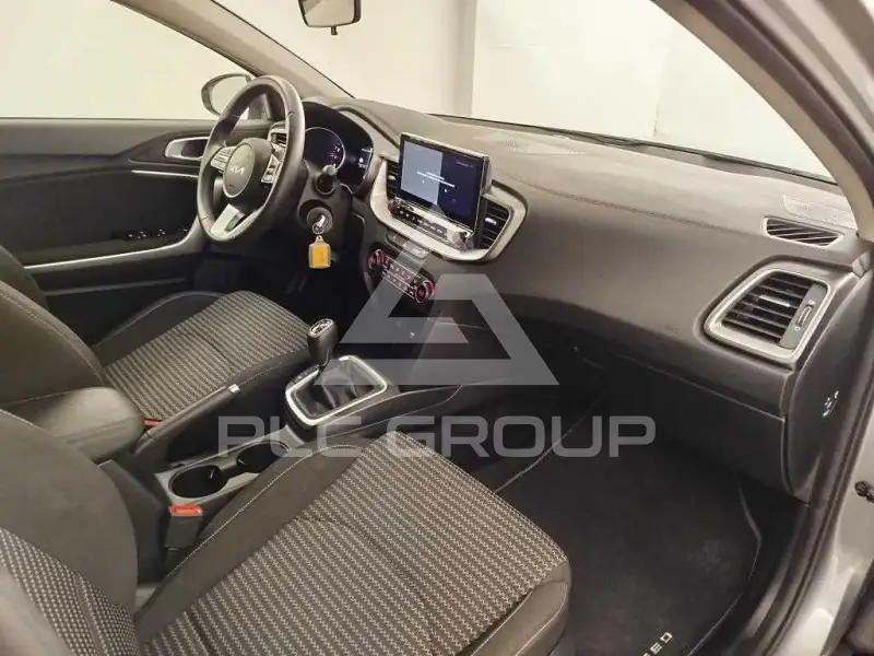 2025 KIA XCEED