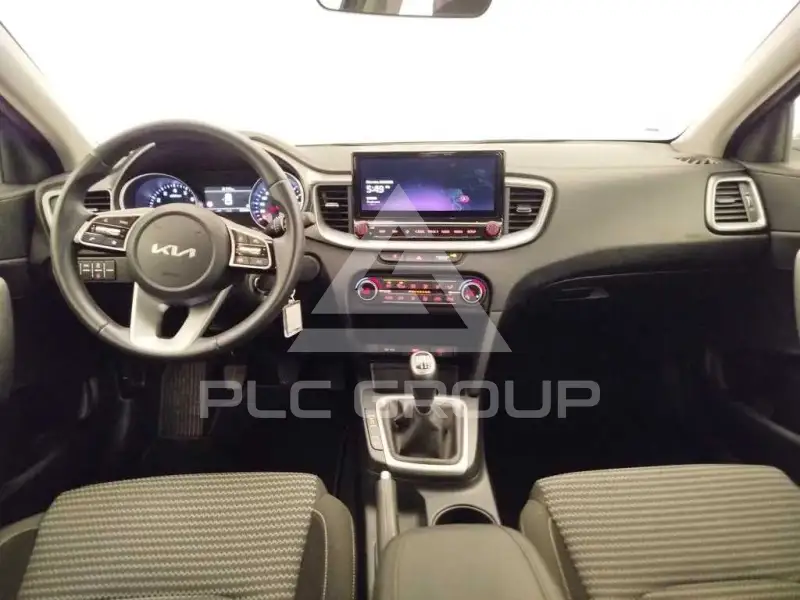 2025 KIA XCEED
