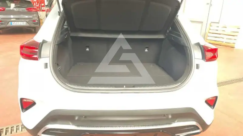 2025 KIA XCEED