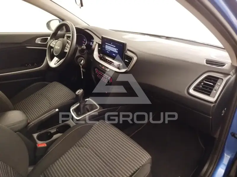 2025 KIA XCEED
