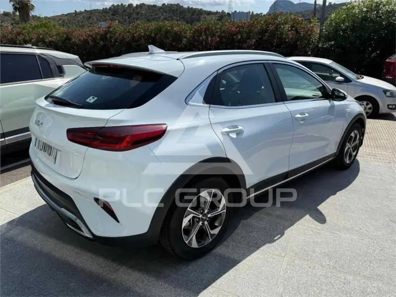 2025 KIA XCEED