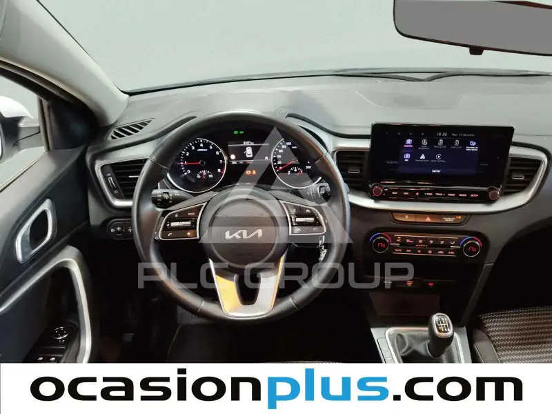 2025 KIA XCEED