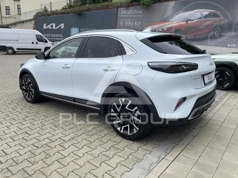 2025 KIA XCEED