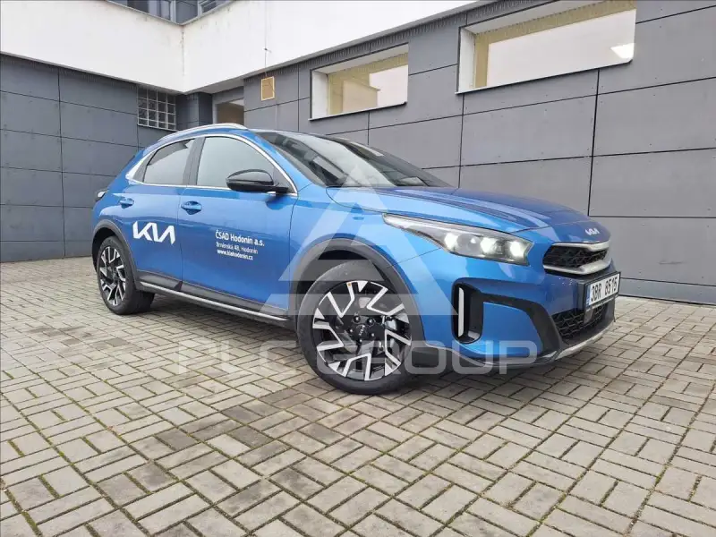 2025 KIA XCEED