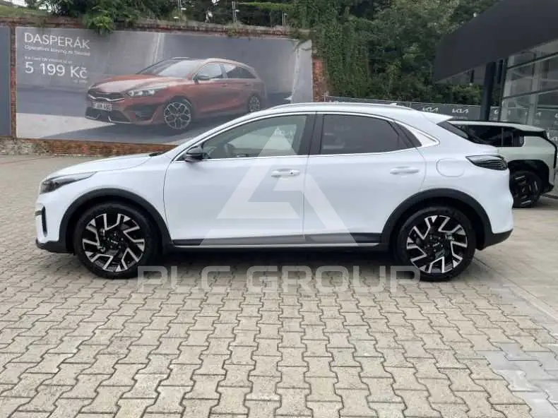 2025 KIA XCEED