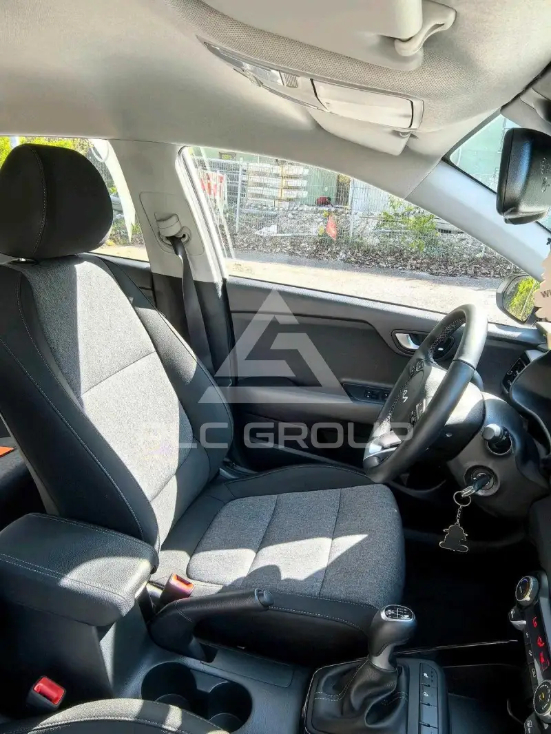 2025 KIA Stonic