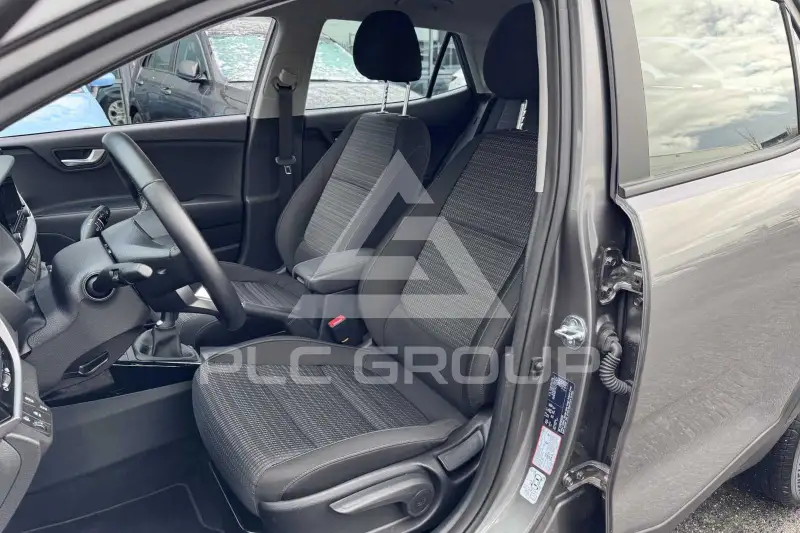 2025 KIA Stonic