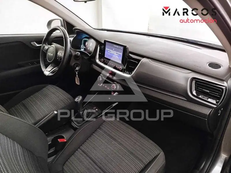 2025 KIA Stonic