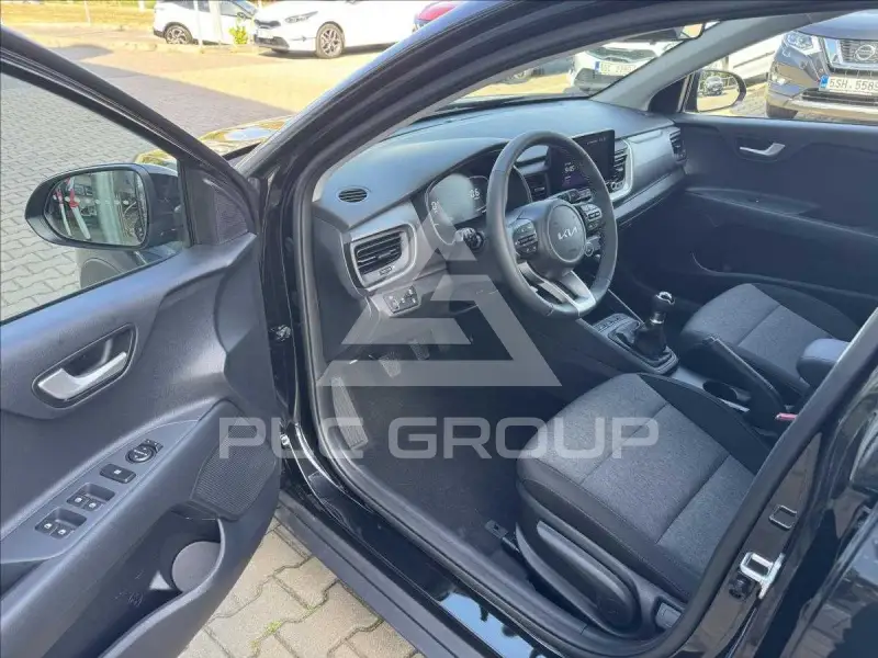 2025 KIA Stonic