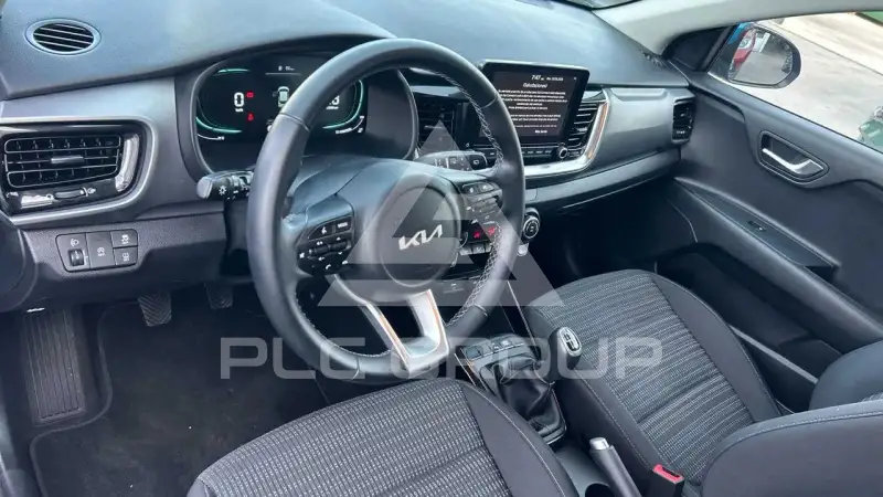 2025 KIA Stonic