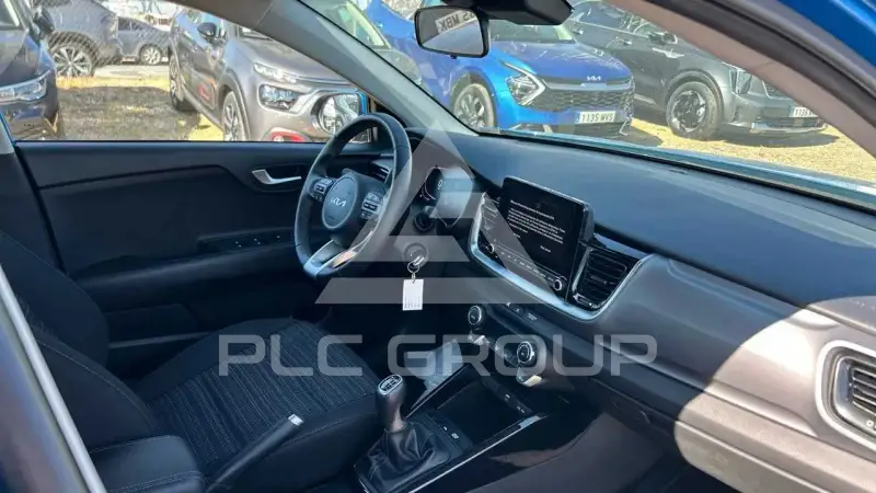 2025 KIA Stonic