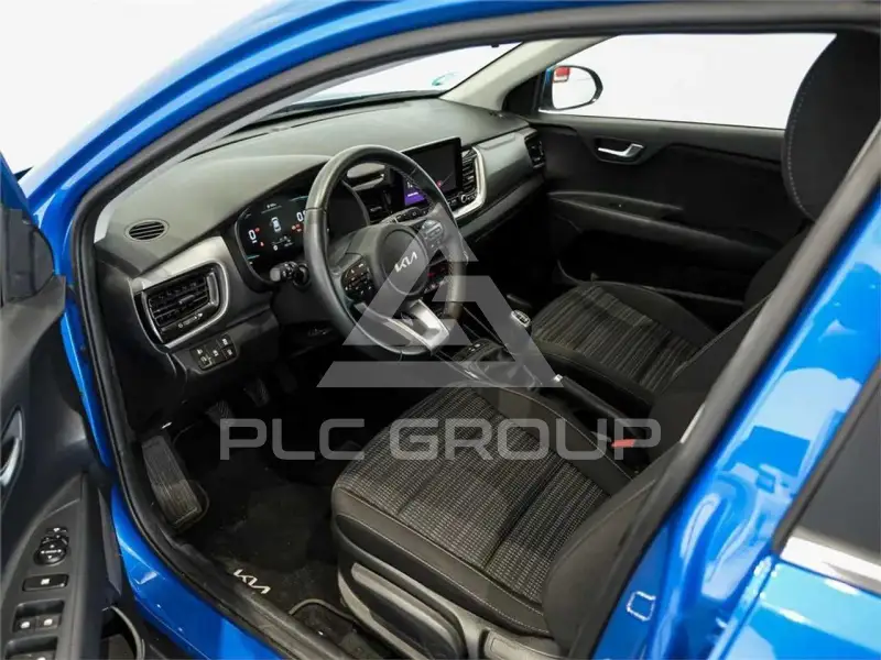 2025 KIA Stonic