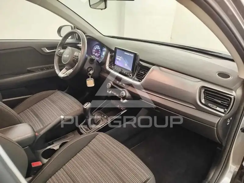 2025 KIA Stonic