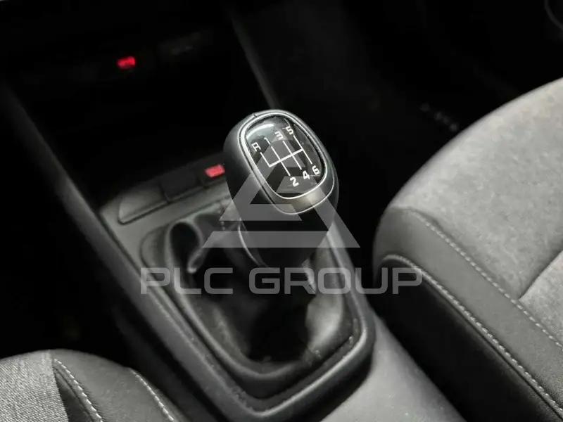 2025 KIA Stonic