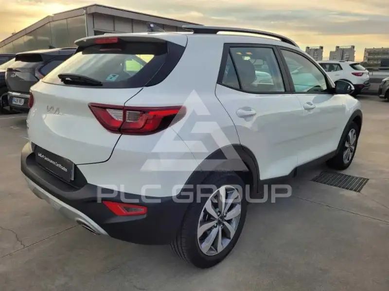 2025 KIA Stonic
