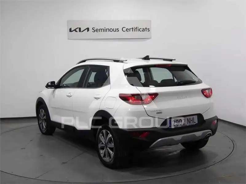 2025 KIA Stonic