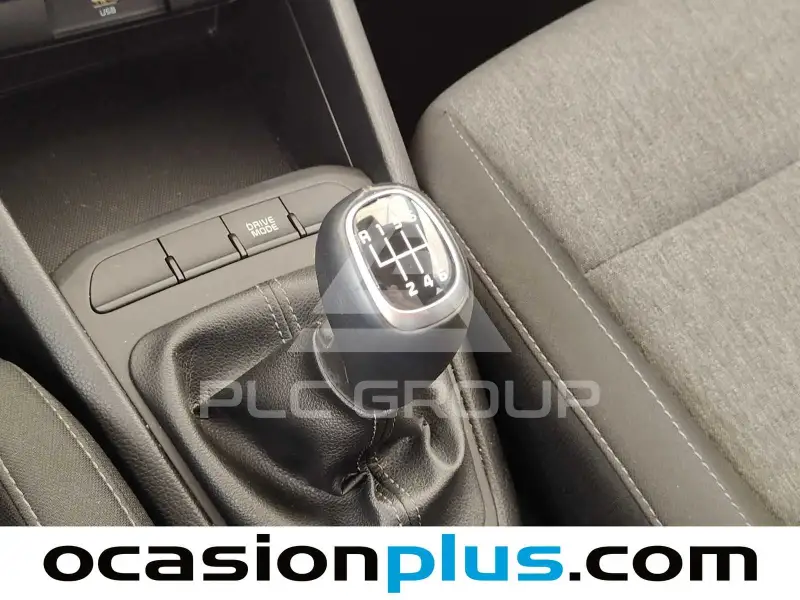 2025 KIA Stonic