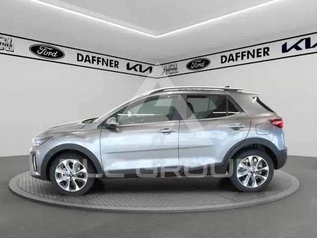 2025 KIA Stonic