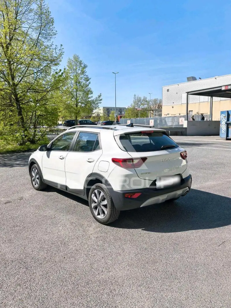 2025 KIA Stonic