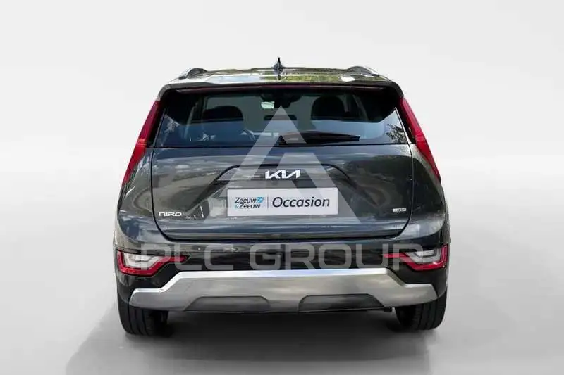 2025 KIA Niro